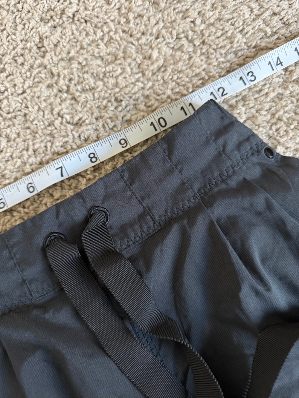 Lululemon Spring Break Away Shorts - Picture 7 of 7